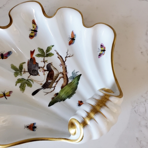 *SOLD* Herend Rothschild Bird Shell & Ring Dish - Picture 10 of 11